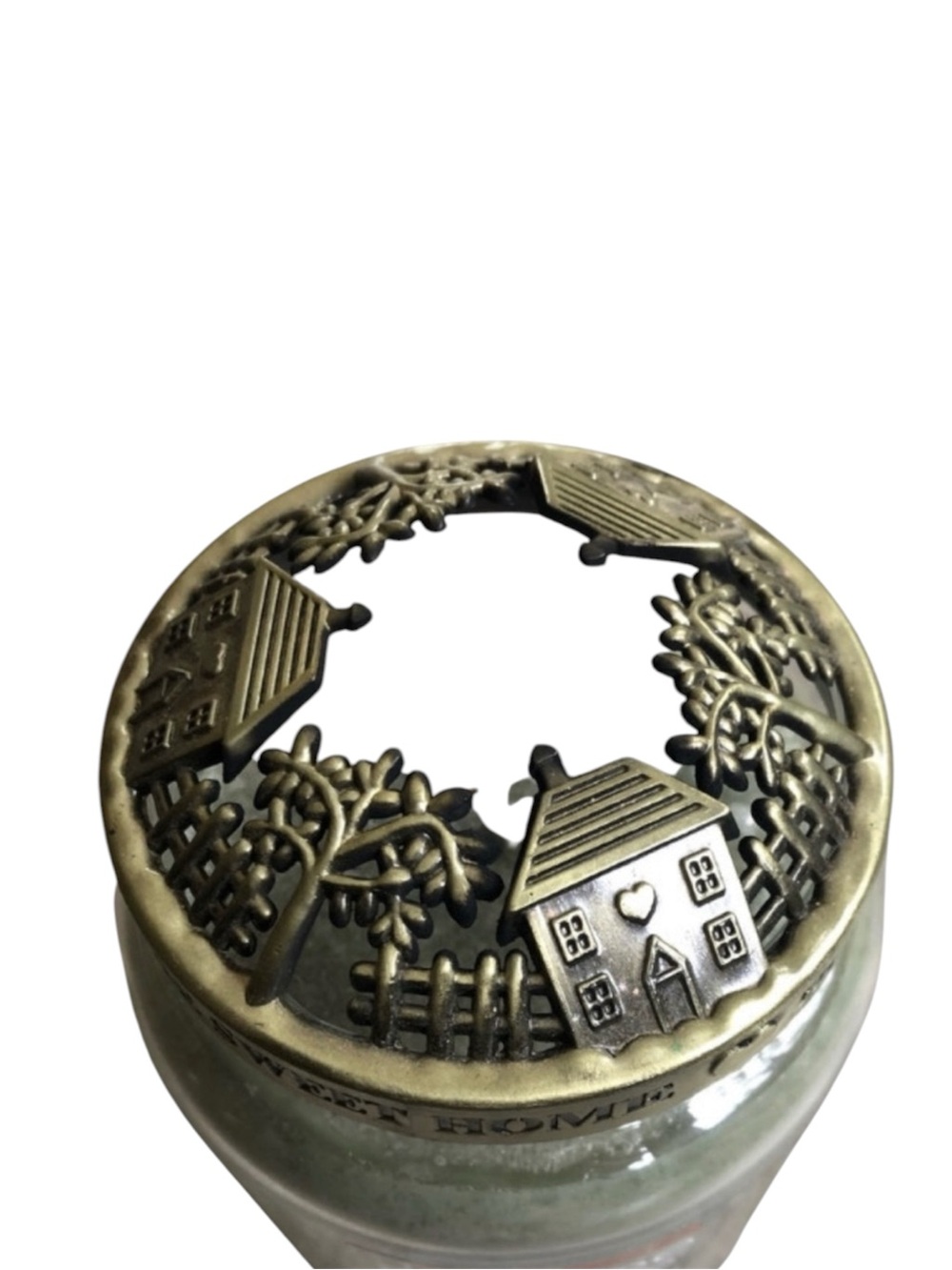 Yankee Candle “Home Sweet Home” Candle Topper